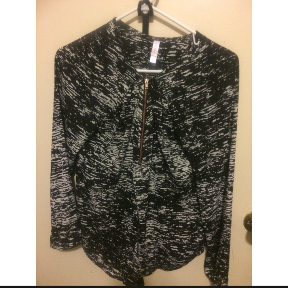 Black & White Blouse
